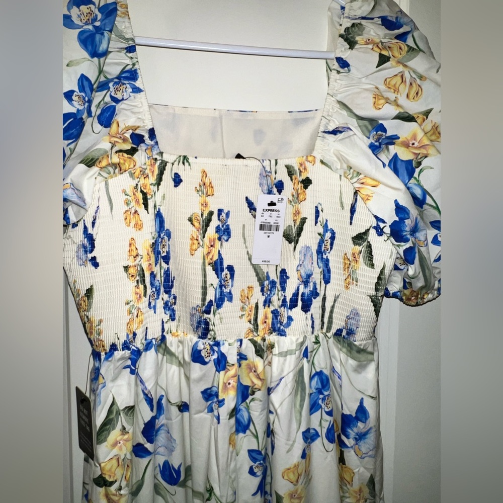 Express Floral Square Neck Puff Sleeve Tiered
Poplin Midi Dress - Picture 11 of 13